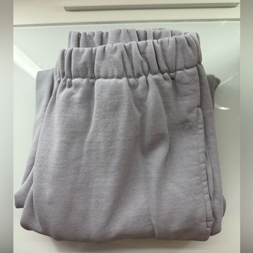 brandy melville light purple sweats never worn